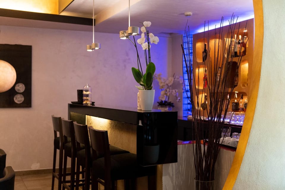 Lounge or bar