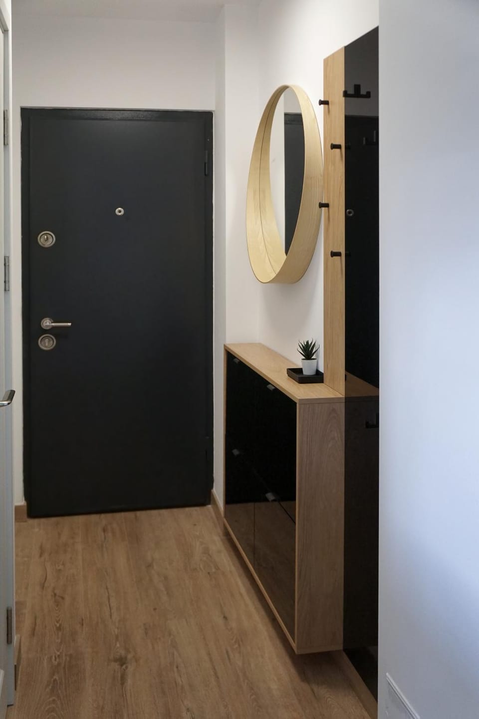 Green Sunnyside Studio - Central Location Apartment in Bucharest