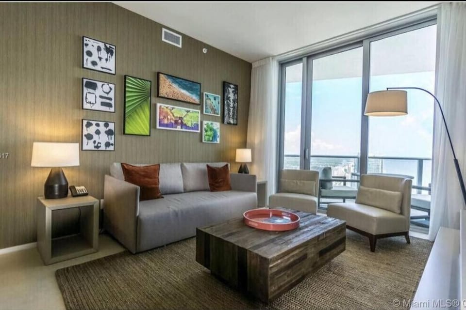 Ocean View Beachfront 2Bed/2B M-Penthouse @HYDE Apartment in Hollywood Beach