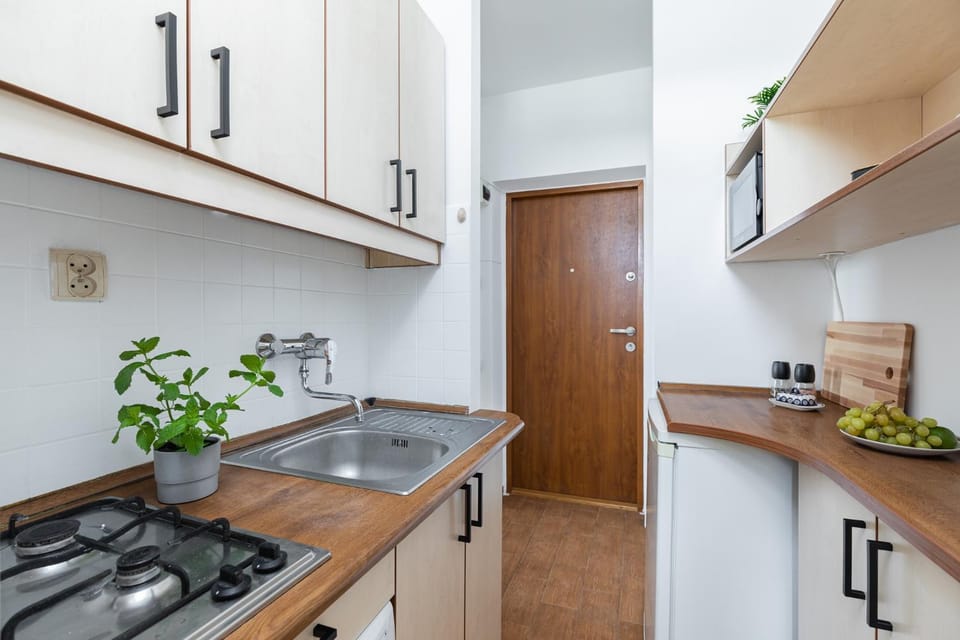 Kitchen or kitchenette, Other, Other, Other, Seating area, dishwasher, stove, towels