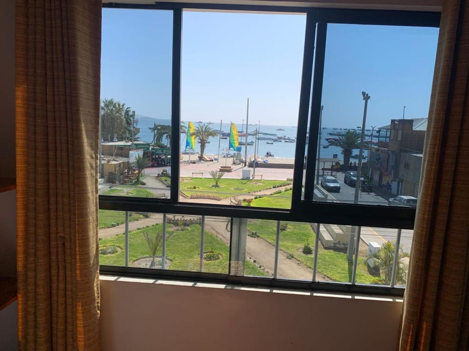 City view, Sea view