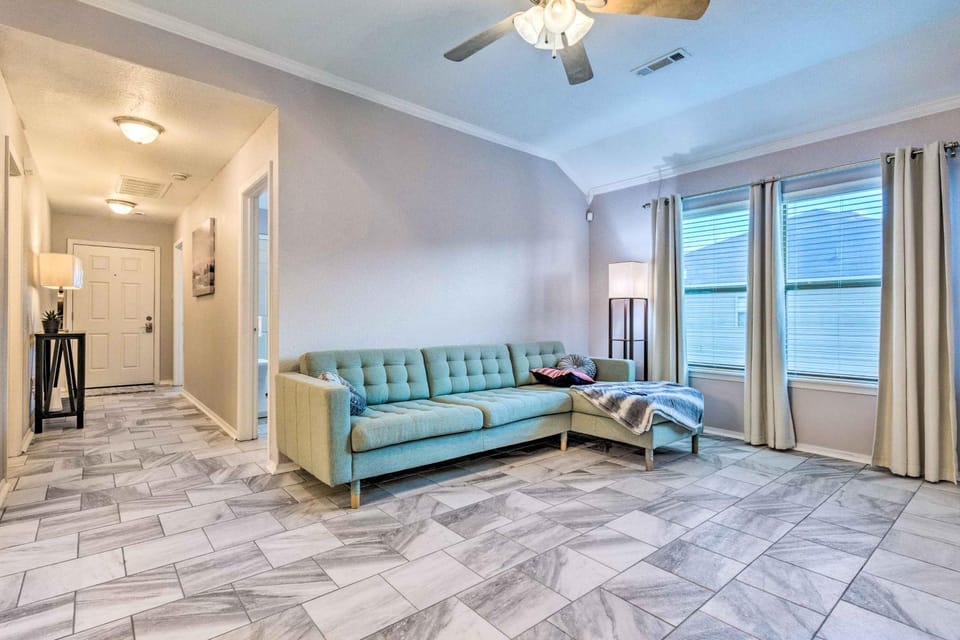 8 Mi to Downtown Little Rock Home with Fenced Yard House in Little Rock