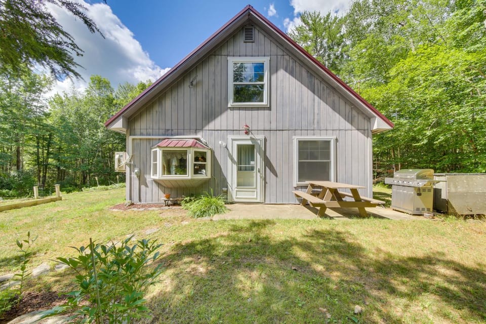 Maine Cottage Getaway, Close to Belfast & Hiking House in Belfast