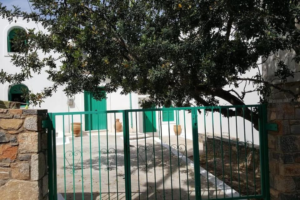 Property building, Parking