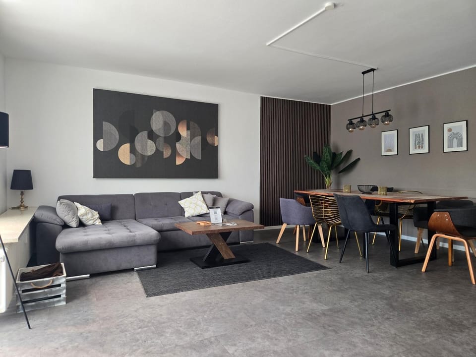 Living room, Seating area, Dining area