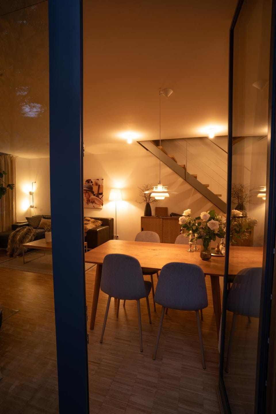 Living room, Photo of the whole room, Seating area, Dining area