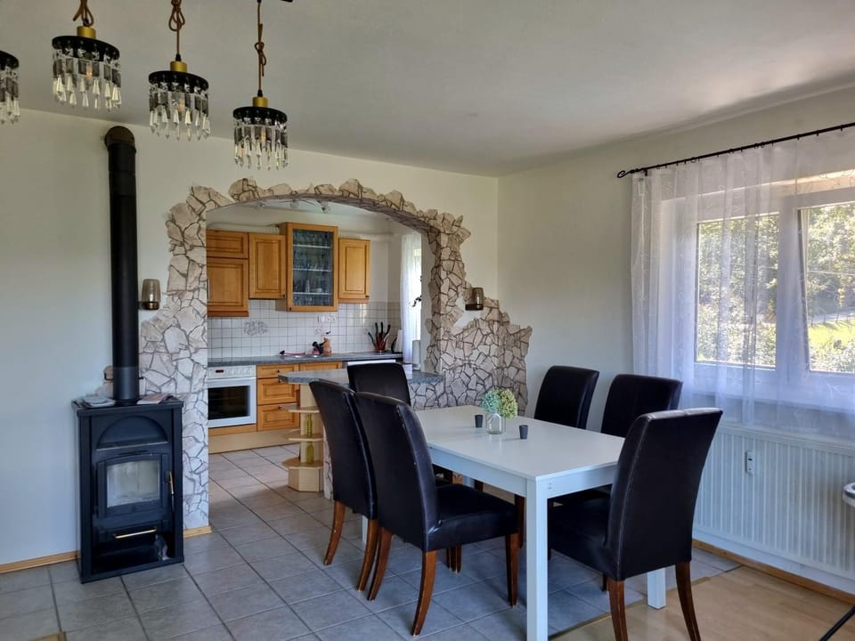 Lovely spacious Apartment-80m2-OLD STYLE-tourist area Apartment in Carinthia, Austria