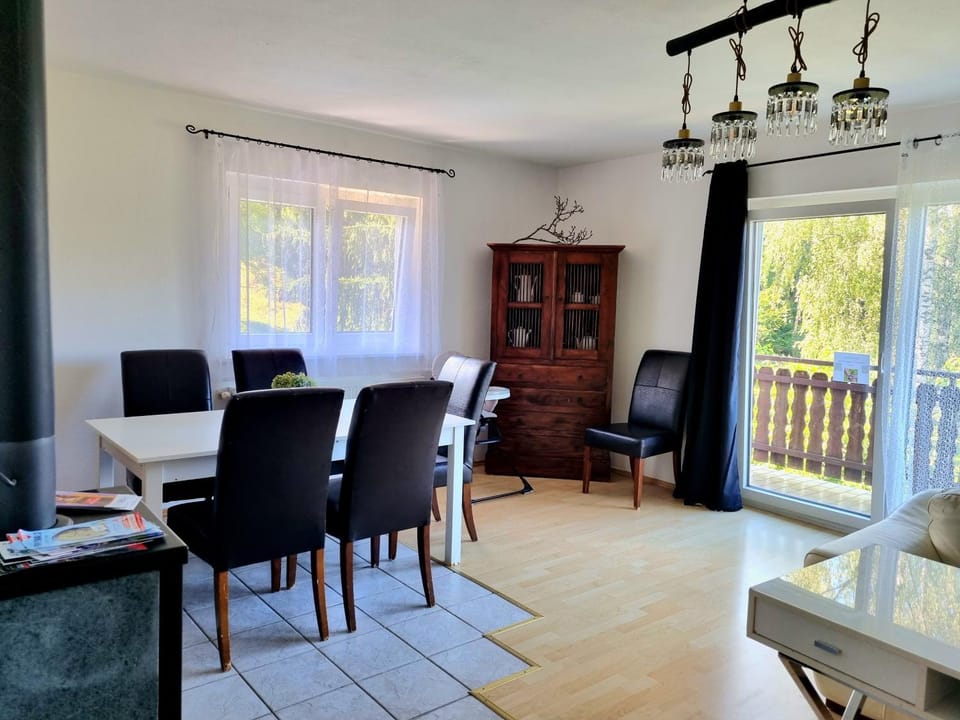Lovely spacious Apartment-80m2-OLD STYLE-tourist area Apartment in Carinthia, Austria