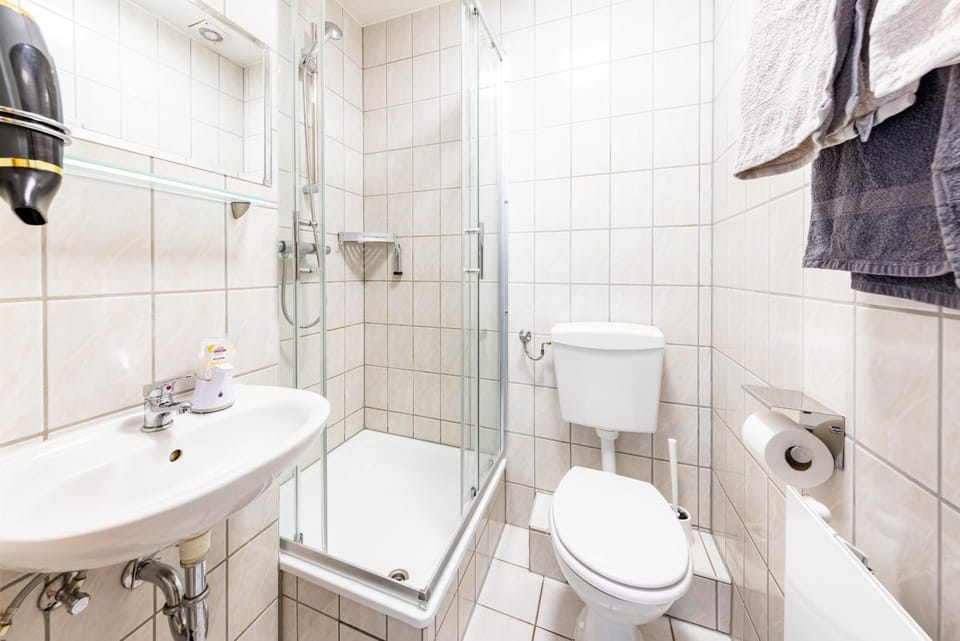 Pension & Gaststätte Zur Salzgrube Bed and Breakfast in Thuringia, Germany