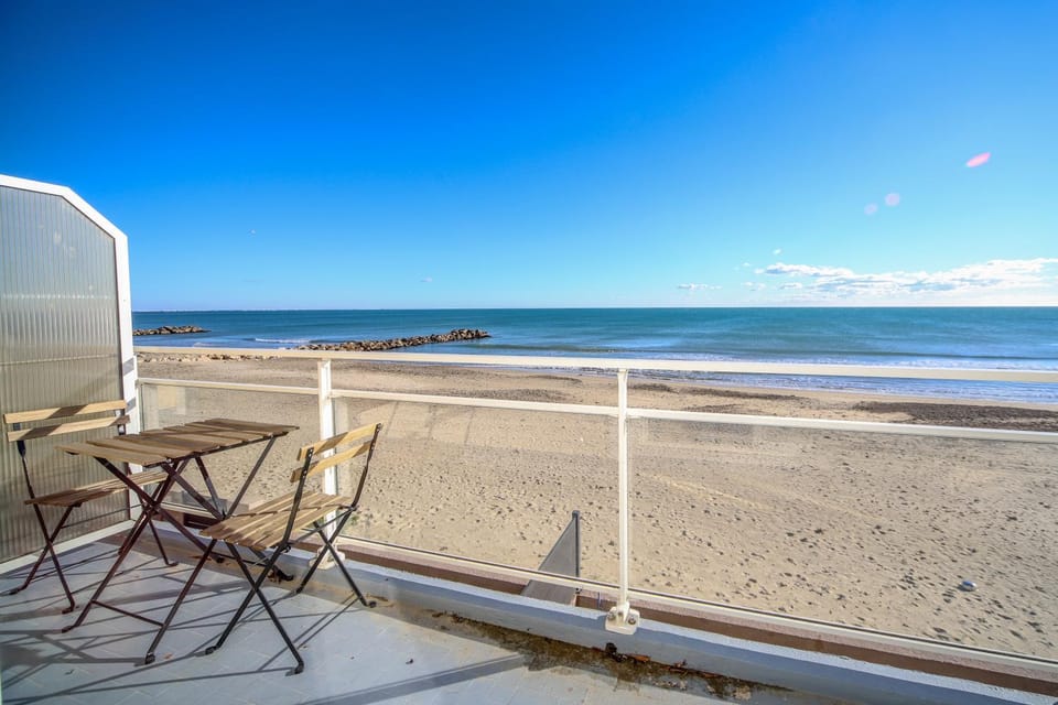 Patio, Day, Natural landscape, Balcony/Terrace, Beach, Landmark view, Sea view