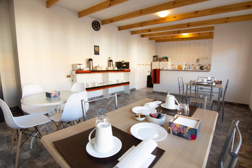 Breakfast, Internal: Not applicable to any particular room