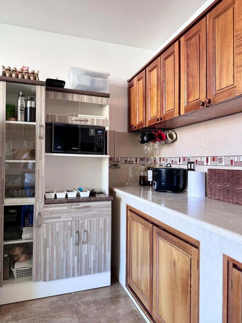 Kitchen or kitchenette, Communal kitchen