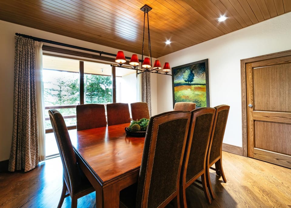 Luxury Four Bedroom Corner Suite with Hot Tub Apartment in Deer Valley