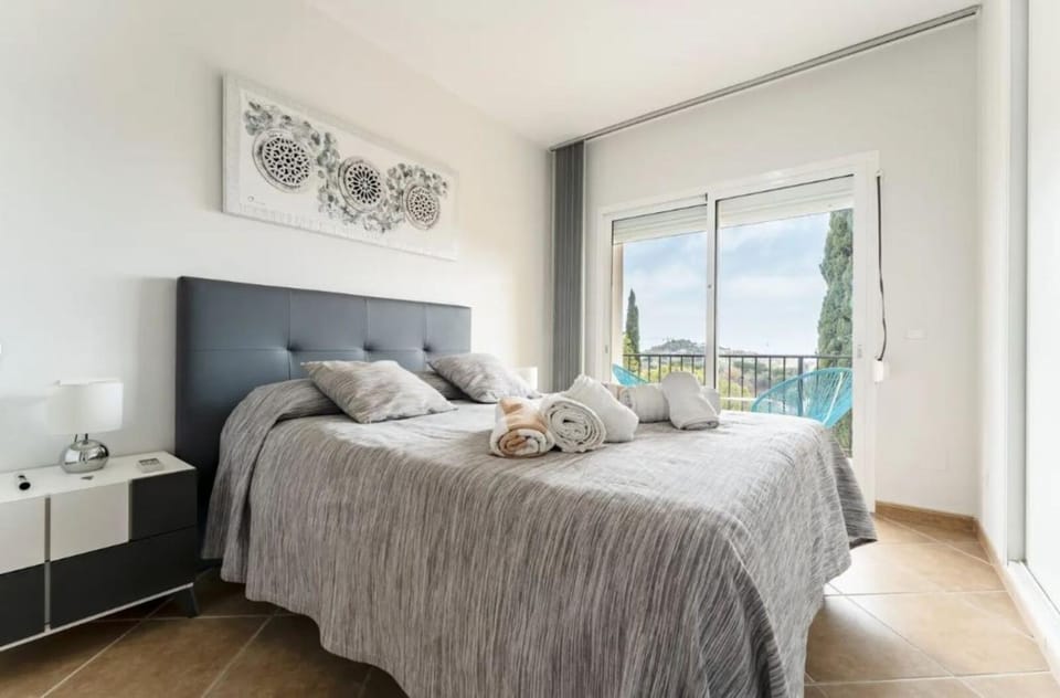 Villa Vista Verde -Sea views -3 Bedrooms -Heated Pool Villa in Fuengirola