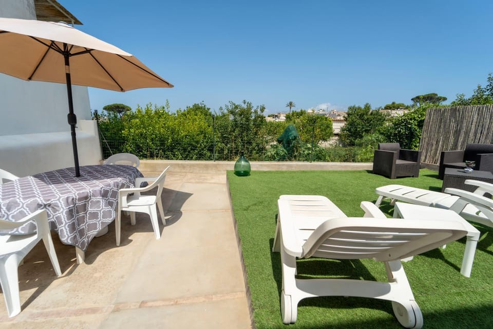 Day, Natural landscape, Solarium, Balcony/Terrace, Lounge or bar, Dining area, sunbed