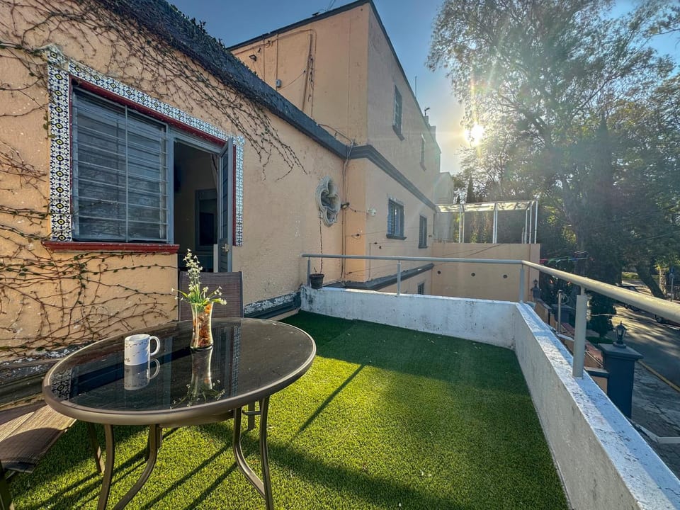 Neighbourhood, Balcony/Terrace, Garden view