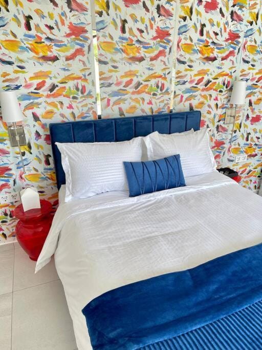 Moringa Resort - Studio B with Pool, open Air Shared Shower Bath Apartment in Curaçao