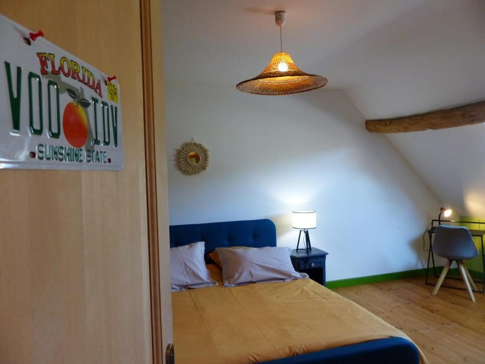 Grand gîte restauré avec climatisation, idéal pour familles - FR-1-489-392 House in Auvergne-Rhône-Alpes
