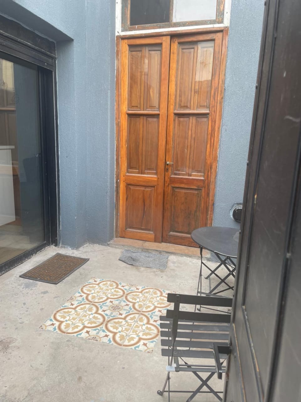 Patio, Facade/entrance