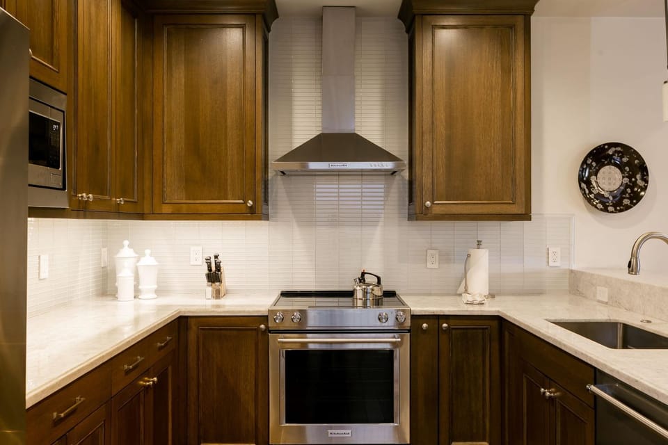 Luxury Four Bedroom Multi-Level Townhouse with Hot Tub House in Deer Valley