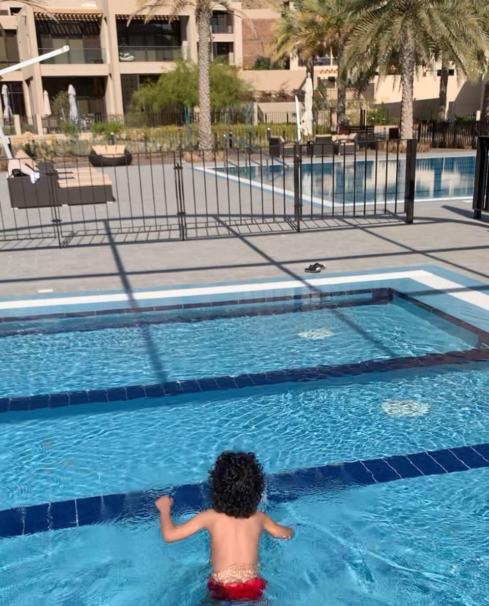 Swimming pool, children