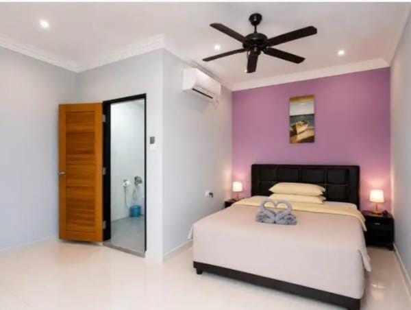 Bed, Bedroom, air conditioner