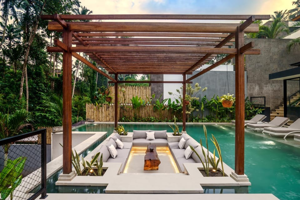 Seating area, Pool view, Swimming pool, sunbed