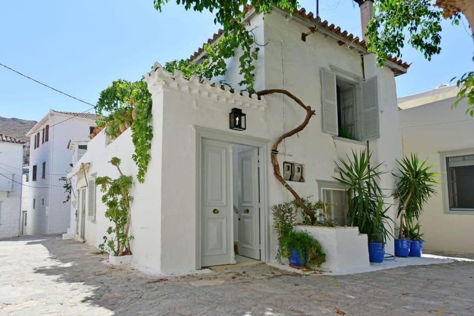 Property building, Neighbourhood, Street view