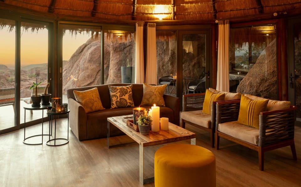 Lounge or bar