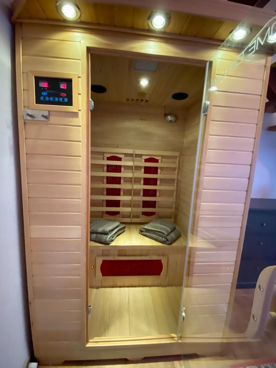 Schöner schlafen im nächsten UNESCO Welterbe-Sauna Apartment in Mecklenburg-Vorpommern, Germany