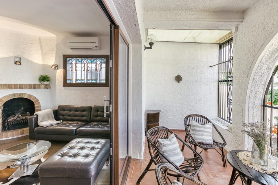 Property building, Living room