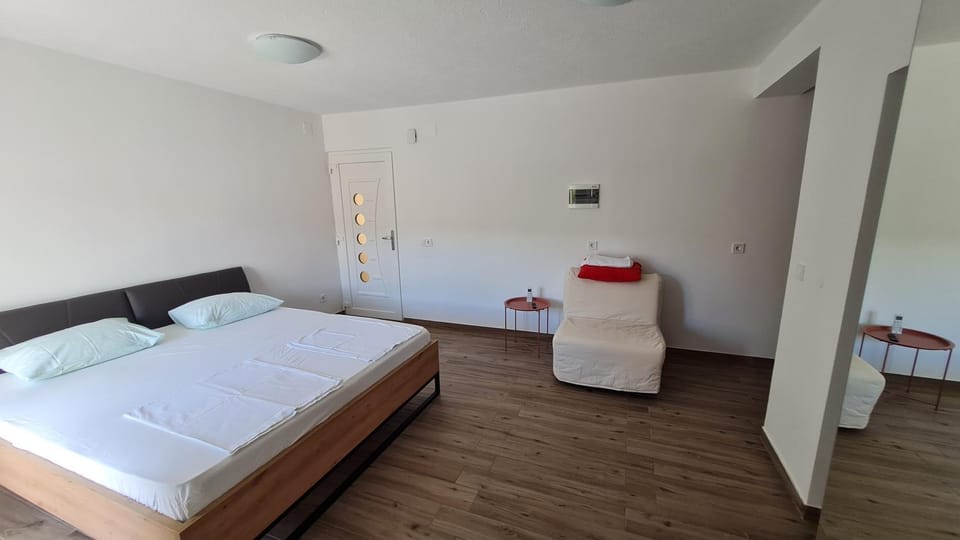 Apartmani Mlinar - studio apartment Apartment in Šibenik-Knin County, Croatia
