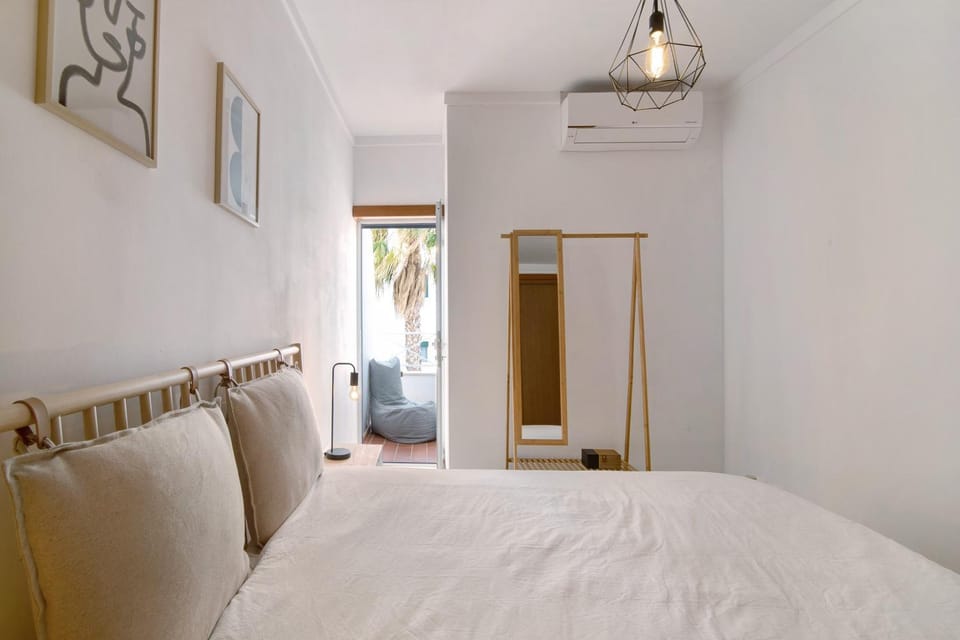 Living room, Bedroom