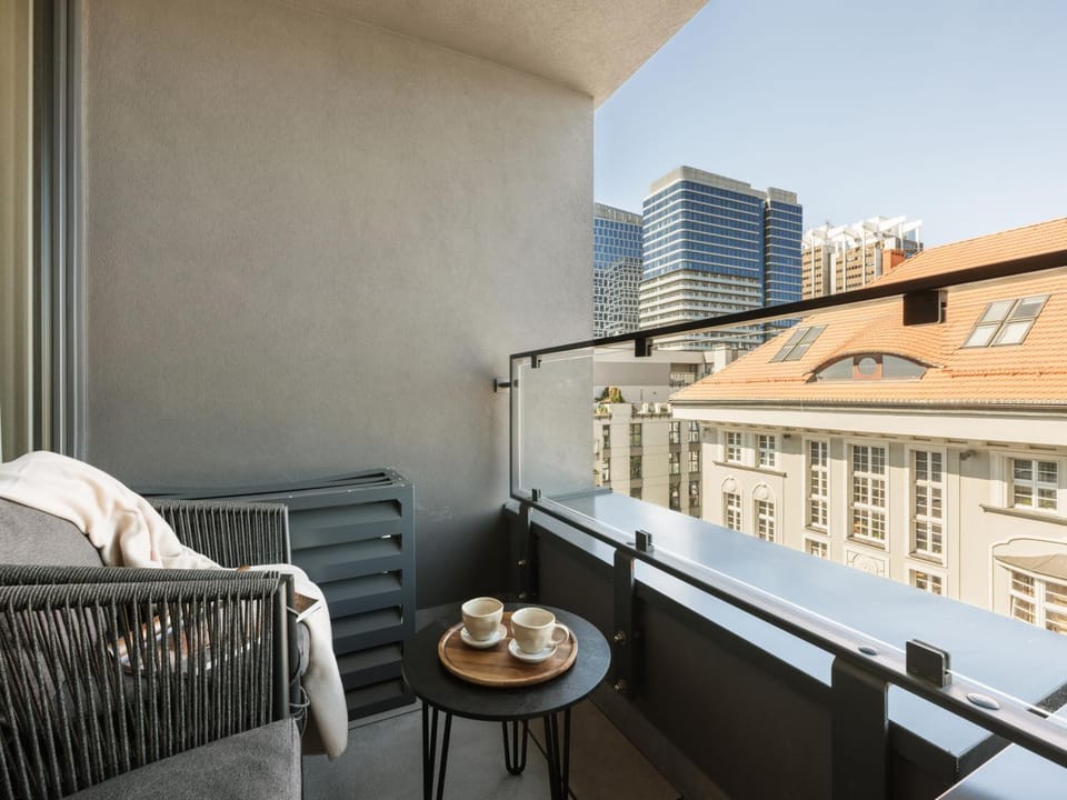 URBAN APARTMENTS Opolska 10 No 69 - Balcony - Air Condition - Rooftop Garden -Free Garage Apartment in Poland