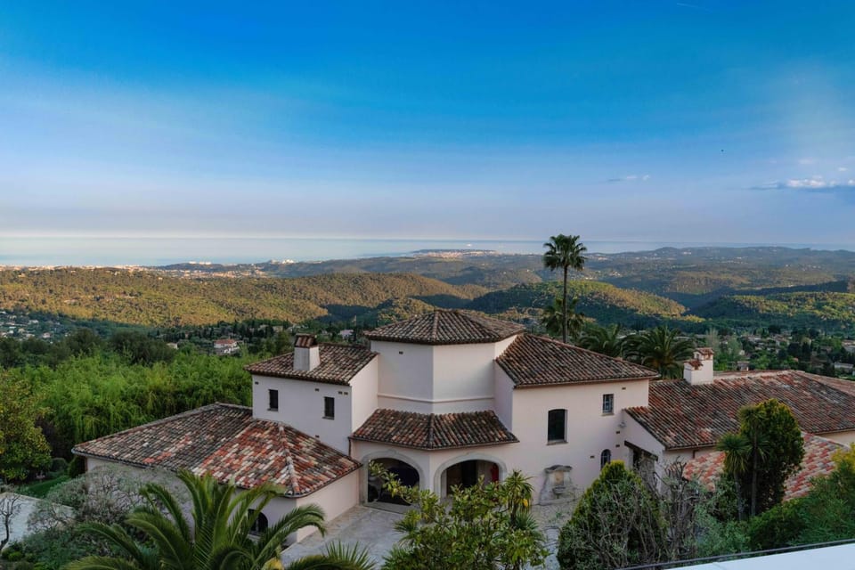 Villa Maxima/5*+ with Gym/Spa/Wine/Photostudio Villa in Vence