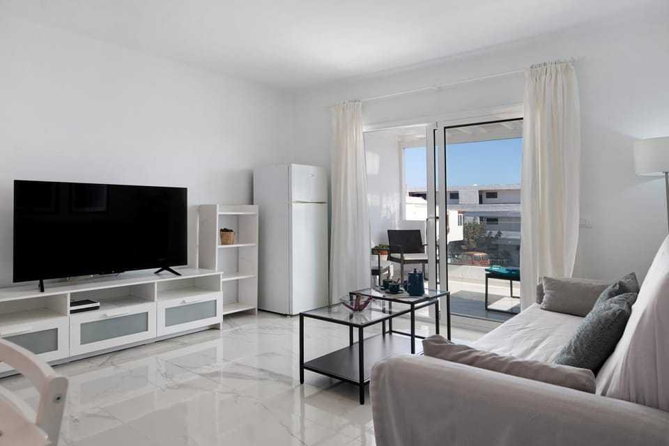 Property building, Living room, Bedroom