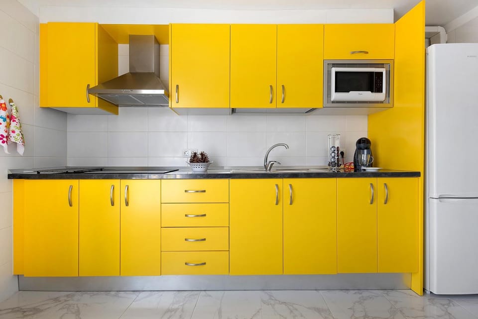 Kitchen or kitchenette, Living room