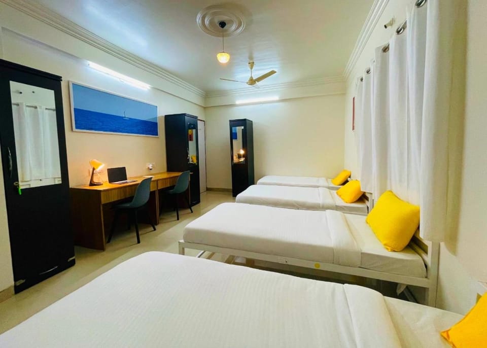 Bern Hostel By Vibe Village Hostel in Pune