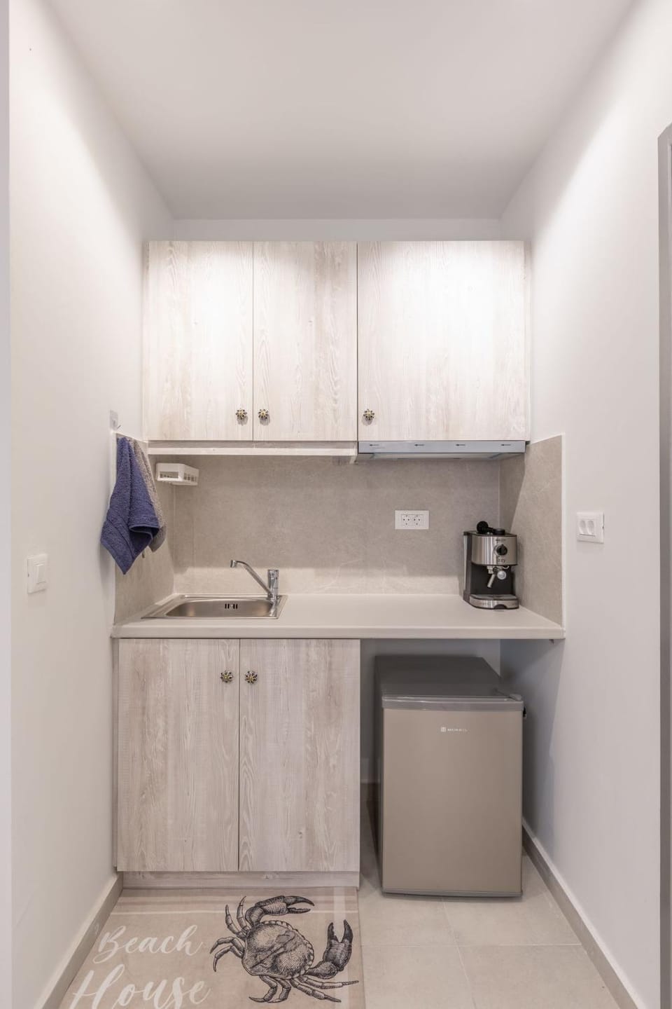 Kitchen or kitchenette, Communal kitchen