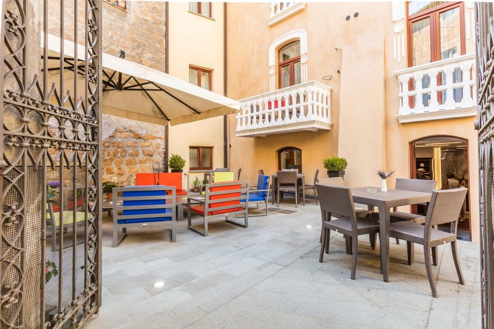 Patio, Garden, Seating area