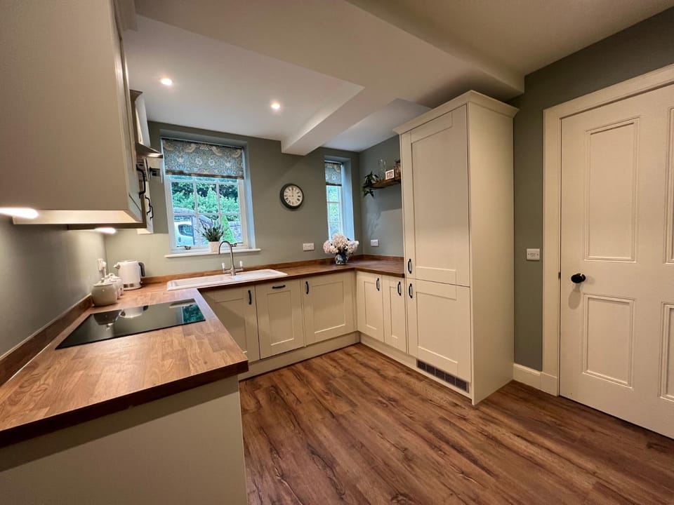Quaint self contained cottage near Edinburgh. House in Scotland