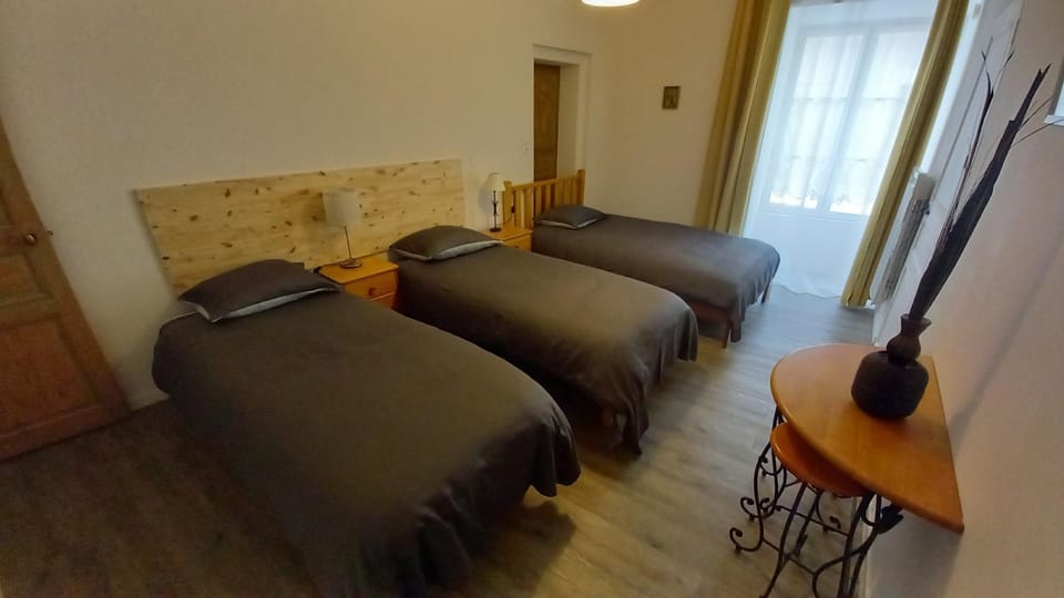 Gite Montreuillais 4 personnes au rez-de-chaussée Apartment in Pays de la Loire