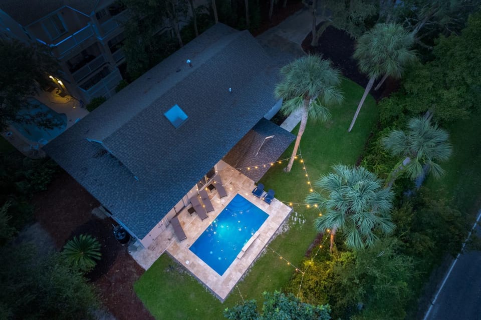 Property building, Swimming pool