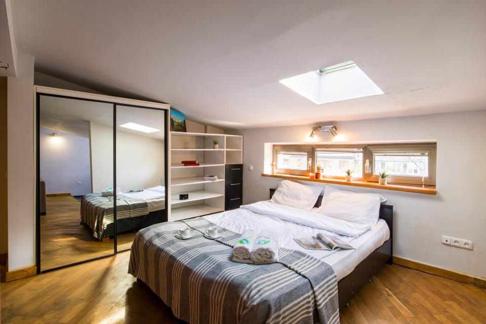 Bed, Photo of the whole room, Bedroom, towels, wardrobe