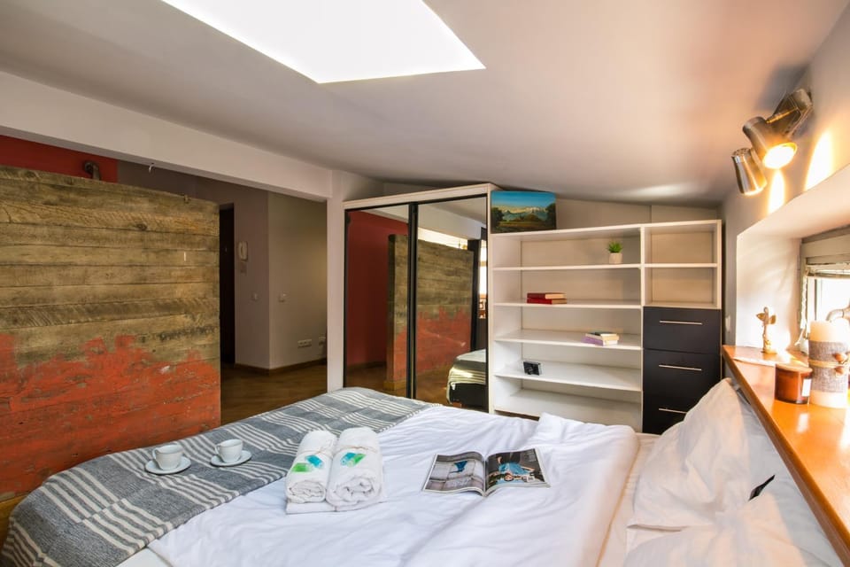 Bed, Photo of the whole room, Bedroom, towels, wardrobe