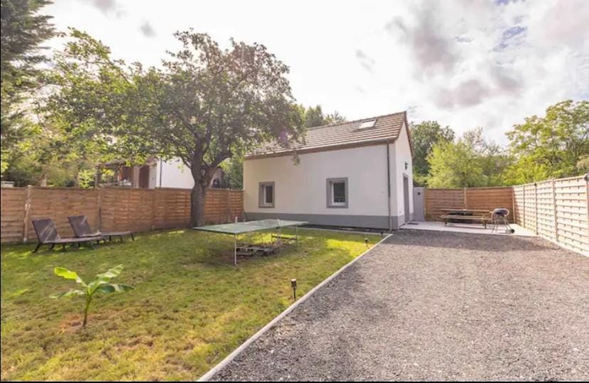 Maison avec jardin clos et privatif proche de Disneyland et parc des félins House in Île-de-France