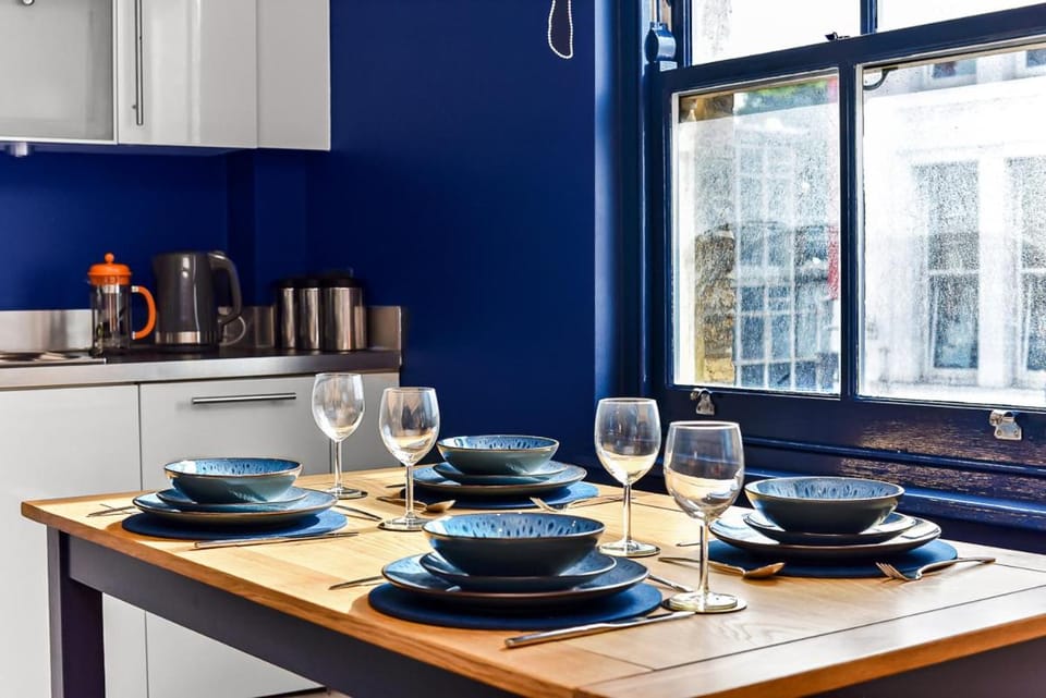 Stylish 2 Bed Flat, London Eye, Waterloo, Zone 1 Apartment in City of Westminster