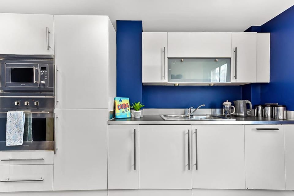 Stylish 2 Bed Flat, London Eye, Waterloo, Zone 1 Apartment in City of Westminster