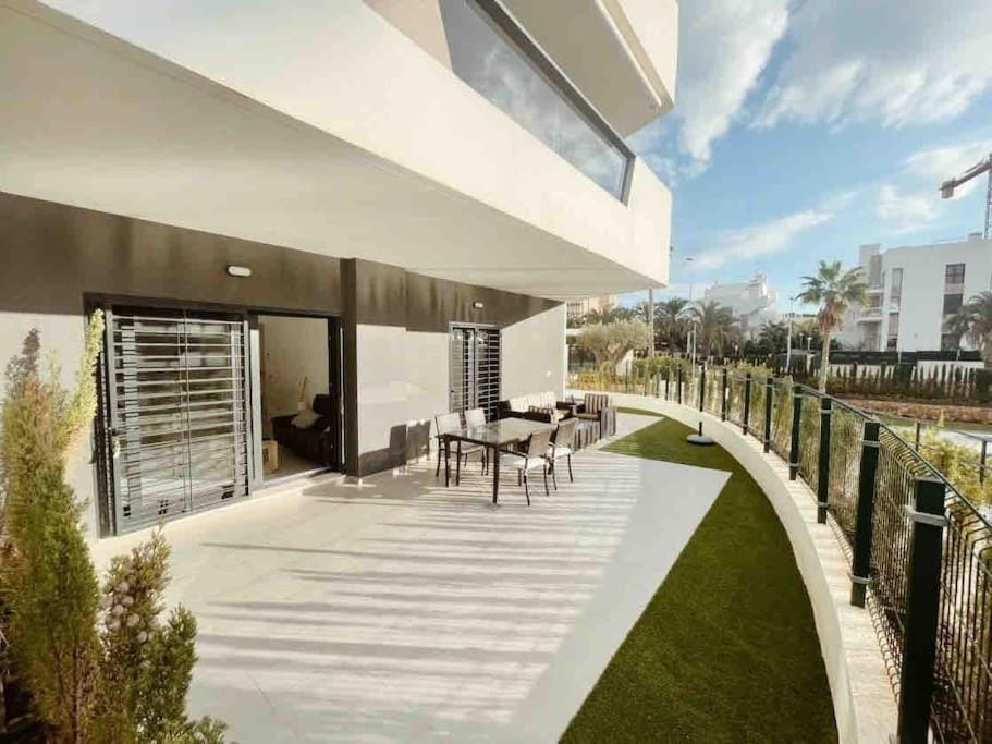 NEW GROUNDFLOOR APT. ARENALES DEL SOL Apartment in Alacantí