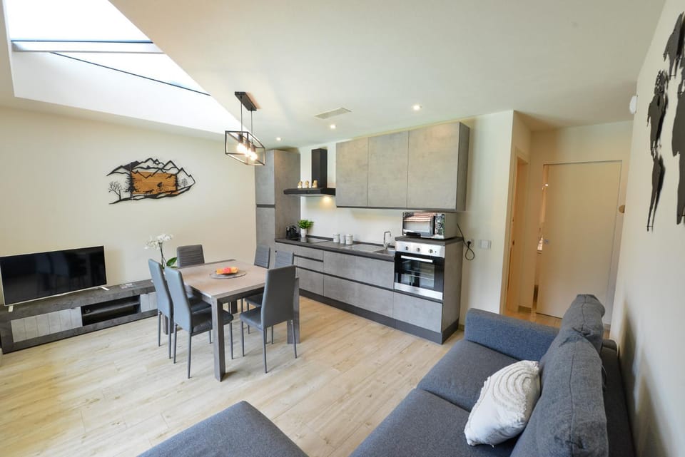 Kitchen or kitchenette, Living room, Seating area, Dining area, dishwasher, minibar, pet friendly, stove
